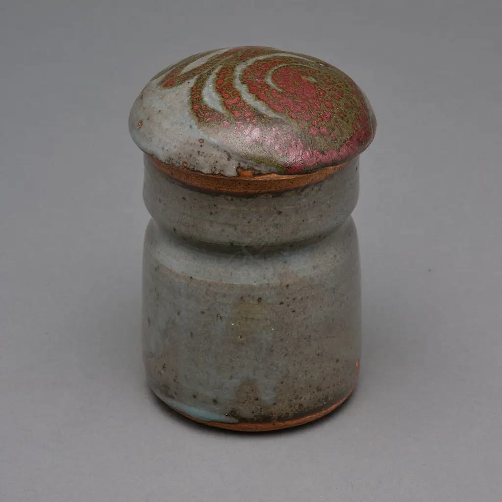 Helen Mason (1915-2014 )stoneware covered jar - c.1970 Image 1++